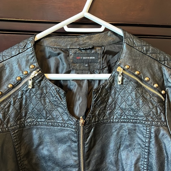 Edit by Jeanne Beker moto jacket, size 22 gold/black, option to “zip off length” - Picture 2 of 6